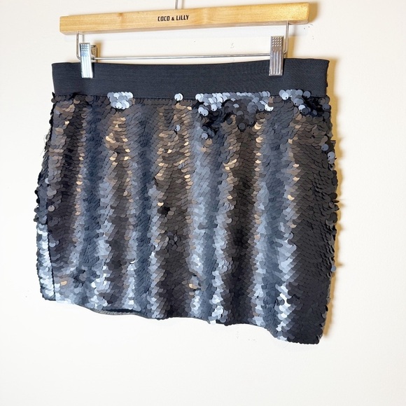 BCBGMaxAzria Black Sequined Mini Skirt - Picture 1 of 6